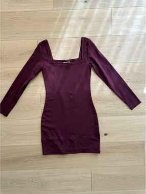 Aritzia Babaton Contour Square Neck Long Sleeve Mini Dress Burgundy M